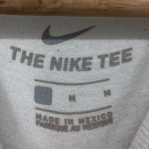 Men's White Nike Air Graphic T-Shirt Size Medium - Picture 3 of 16